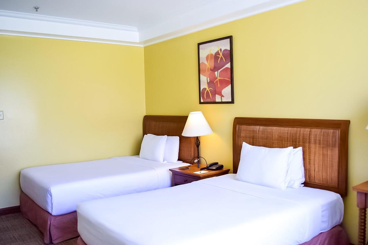 Hotel The Manor At Camp John Hay Baguio City Zewnętrze zdjęcie